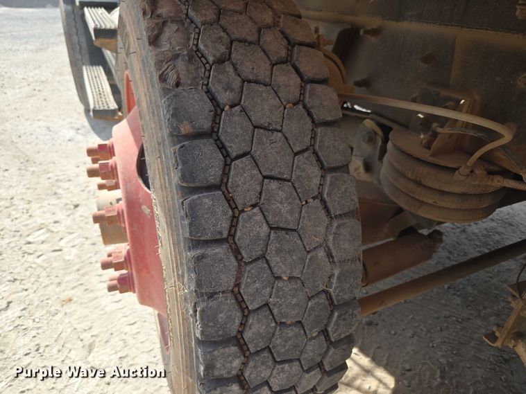 image for item EU3785 2000 Mack RD690S ready mix truck