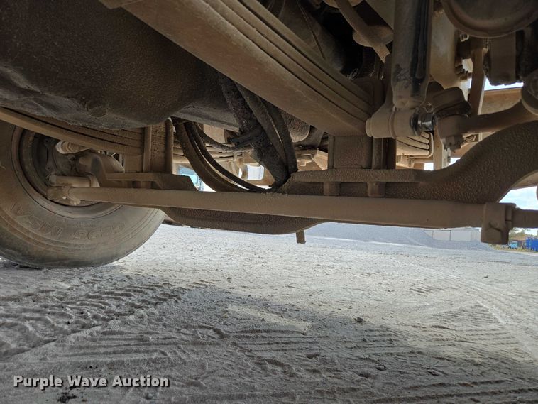 image for item EU3785 2000 Mack RD690S ready mix truck