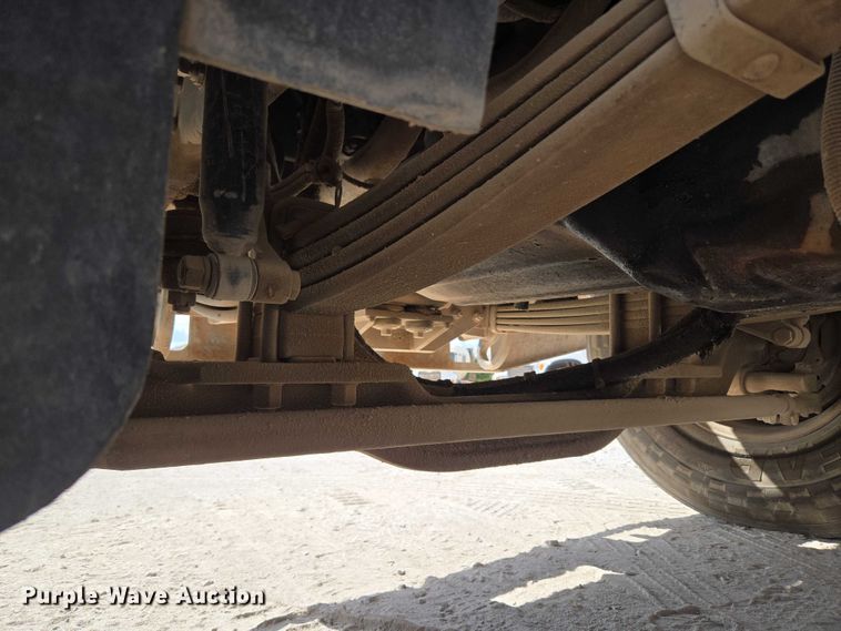 image for item EU3785 2000 Mack RD690S ready mix truck