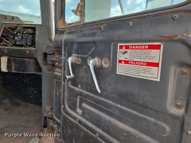 image for item EU3785 2000 Mack RD690S ready mix truck