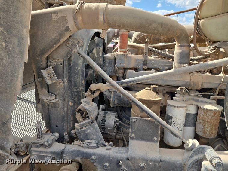 image for item EU3785 2000 Mack RD690S ready mix truck