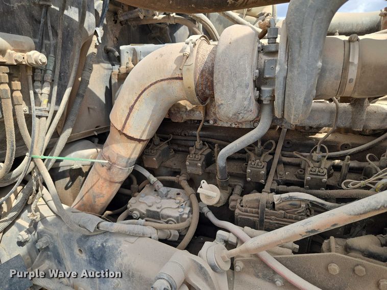 image for item EU3785 2000 Mack RD690S ready mix truck