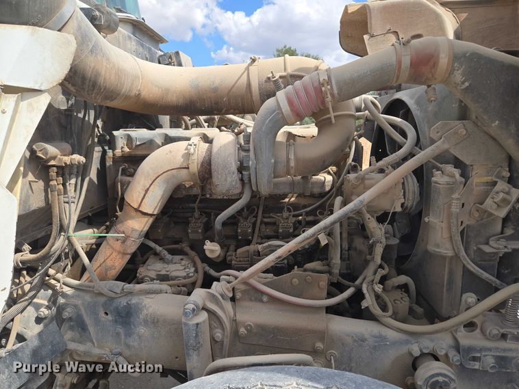 image for item EU3785 2000 Mack RD690S ready mix truck