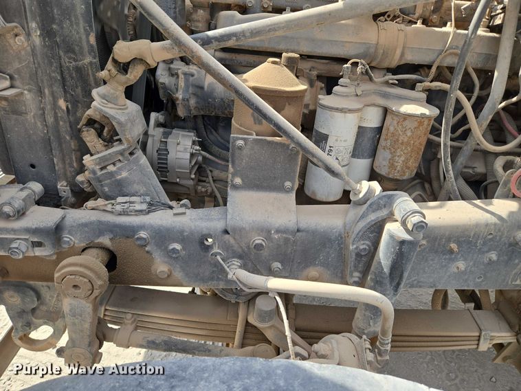 image for item EU3785 2000 Mack RD690S ready mix truck