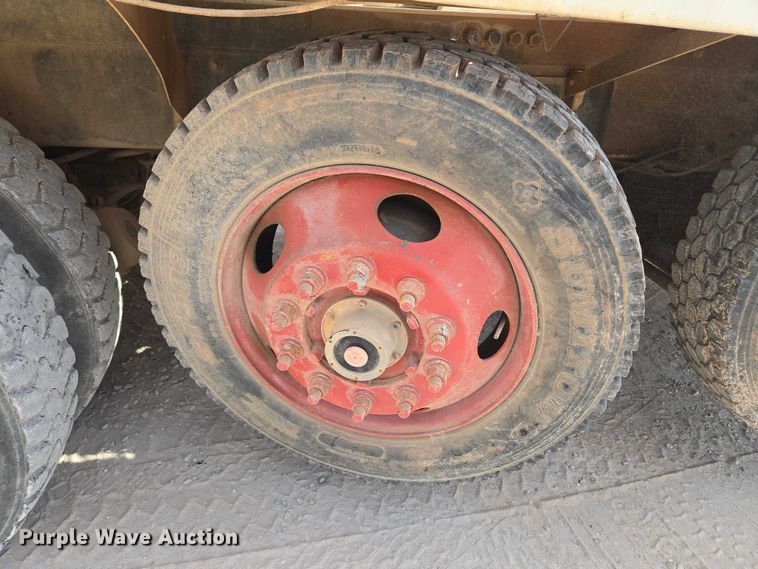 image for item EU3785 2000 Mack RD690S ready mix truck