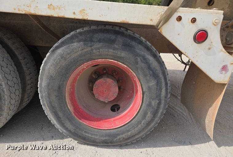 image for item EU3785 2000 Mack RD690S ready mix truck