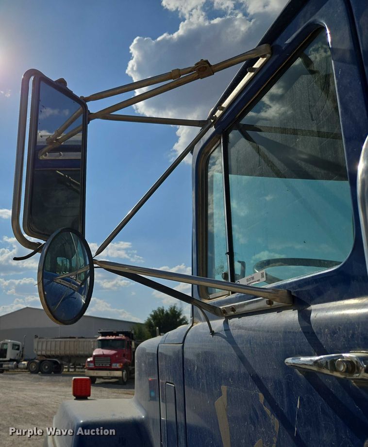 image for item EU3786 1999 Mack RD690S ready mix truck