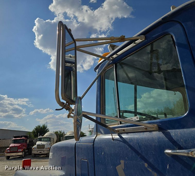 image for item EU3786 1999 Mack RD690S ready mix truck