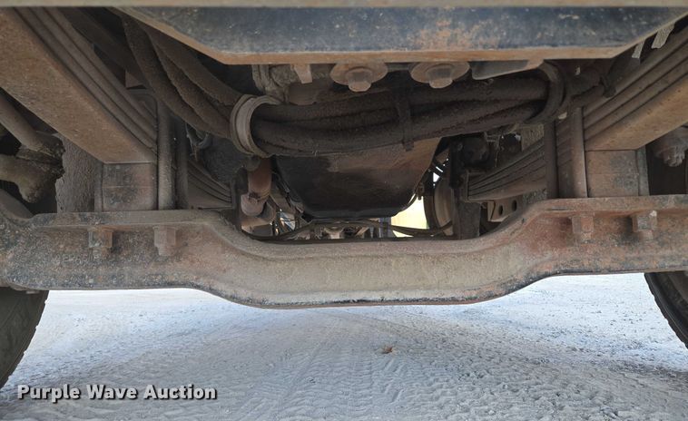 image for item EU3786 1999 Mack RD690S ready mix truck