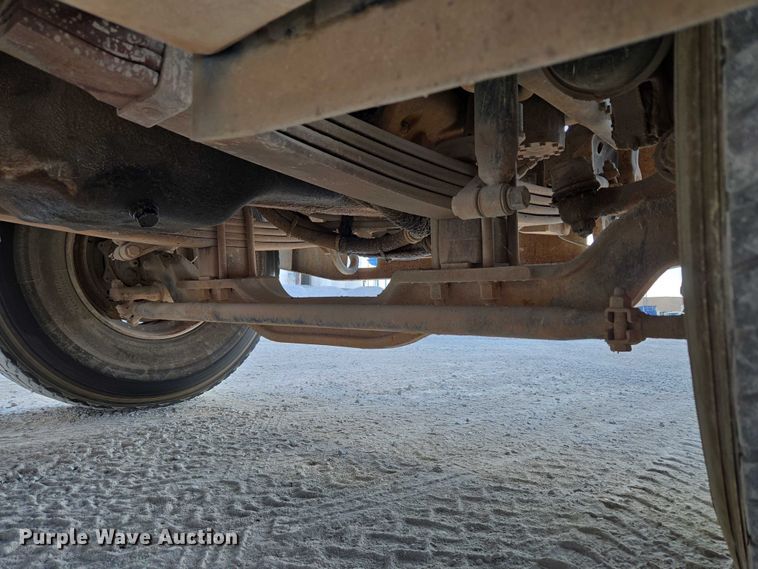 image for item EU3786 1999 Mack RD690S ready mix truck