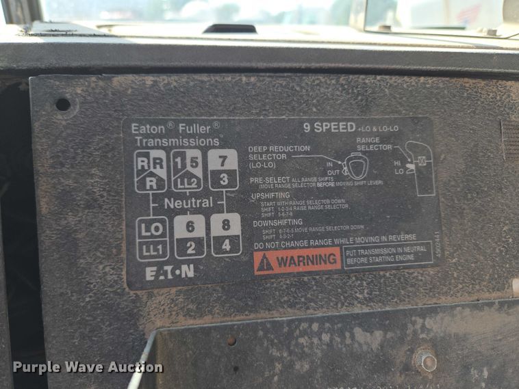 image for item EU3786 1999 Mack RD690S ready mix truck