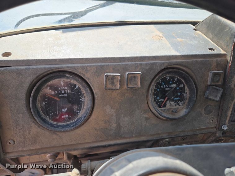 image for item EU3786 1999 Mack RD690S ready mix truck