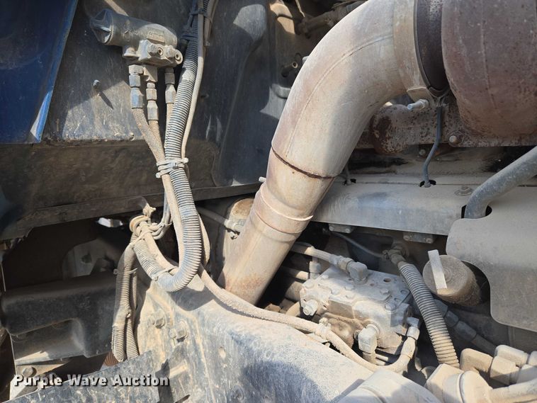 image for item EU3786 1999 Mack RD690S ready mix truck