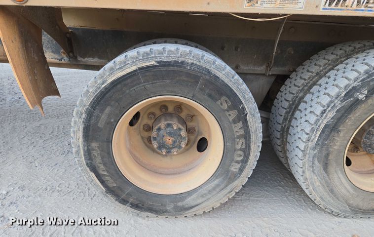 image for item EU3786 1999 Mack RD690S ready mix truck