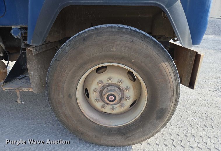 image for item EU3786 1999 Mack RD690S ready mix truck