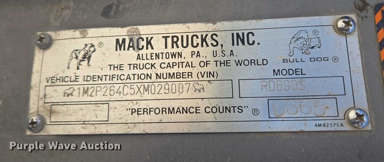 image for item EU3786 1999 Mack RD690S ready mix truck