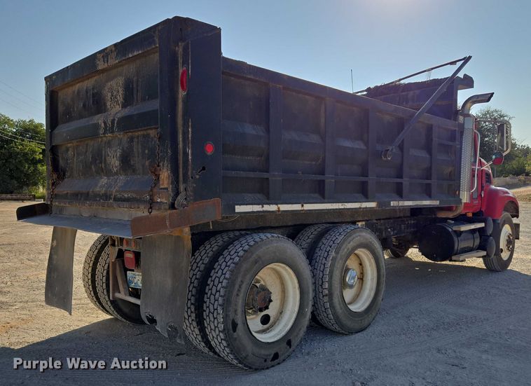 image for item EU3787 2007 Mack CV713 dump truck