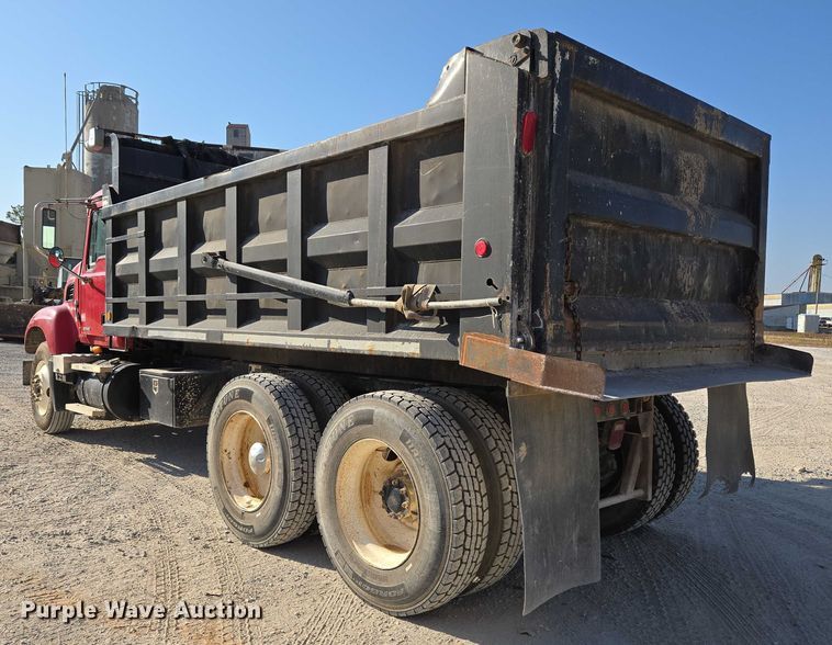 image for item EU3787 2007 Mack CV713 dump truck