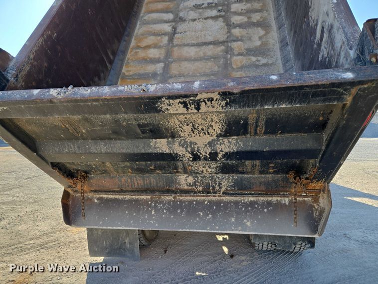 image for item EU3787 2007 Mack CV713 dump truck