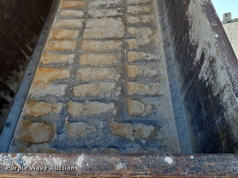 image for item EU3787 2007 Mack CV713 dump truck