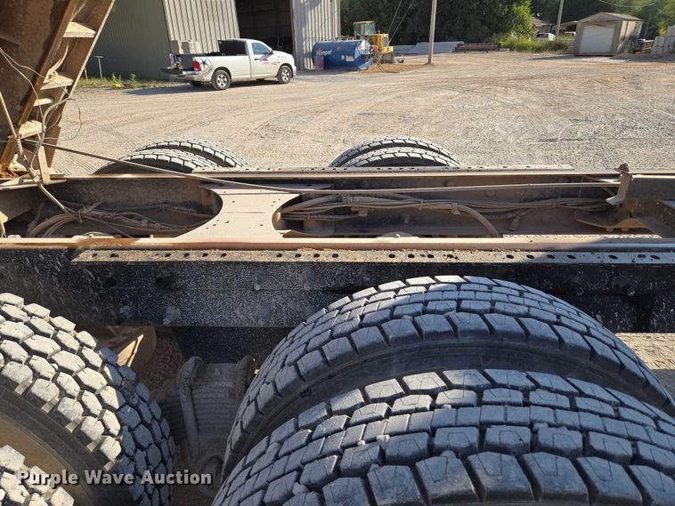 image for item EU3787 2007 Mack CV713 dump truck