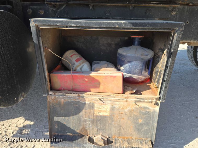 image for item EU3787 2007 Mack CV713 dump truck