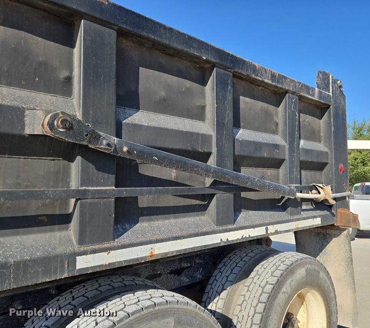 image for item EU3787 2007 Mack CV713 dump truck