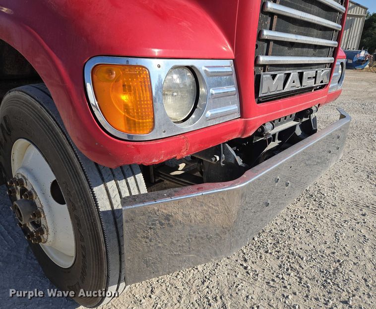 image for item EU3787 2007 Mack CV713 dump truck