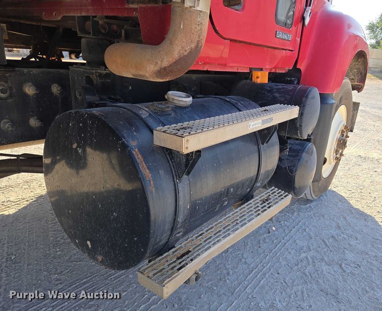 image for item EU3787 2007 Mack CV713 dump truck