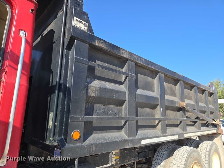 image for item EU3787 2007 Mack CV713 dump truck