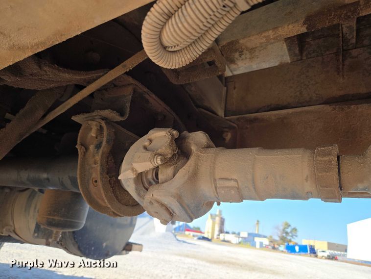 image for item EU3787 2007 Mack CV713 dump truck