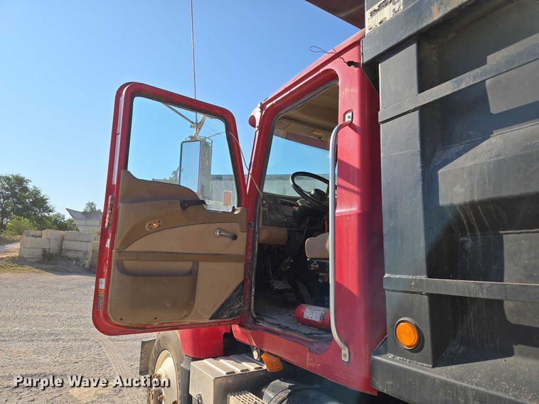 image for item EU3787 2007 Mack CV713 dump truck