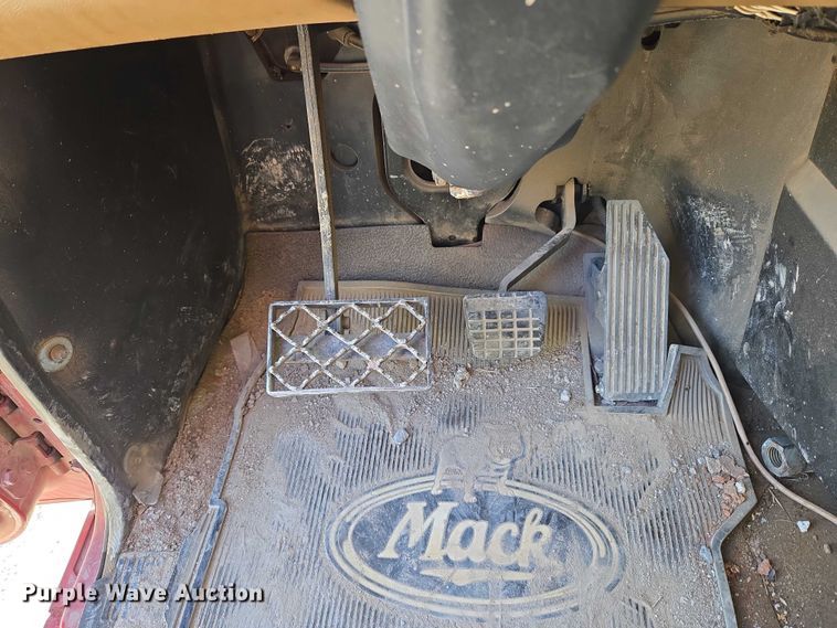 image for item EU3787 2007 Mack CV713 dump truck