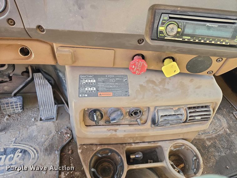 image for item EU3787 2007 Mack CV713 dump truck