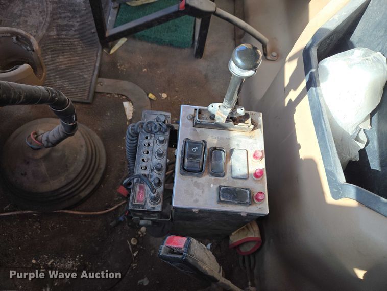 image for item EU3787 2007 Mack CV713 dump truck