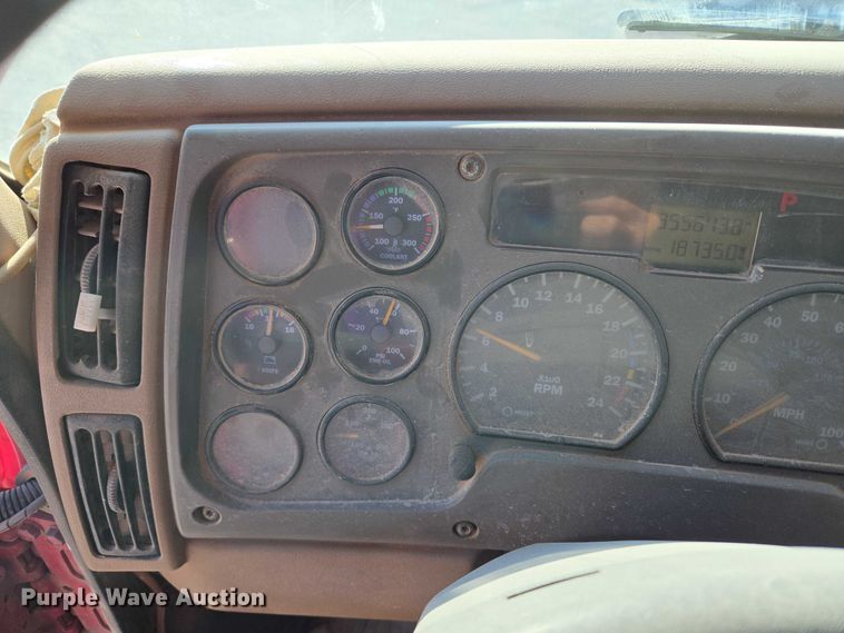 image for item EU3787 2007 Mack CV713 dump truck