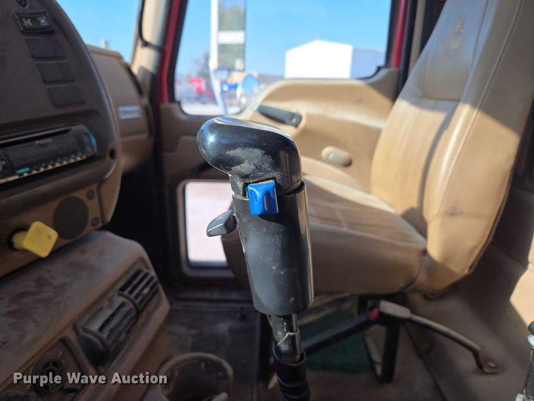 image for item EU3787 2007 Mack CV713 dump truck