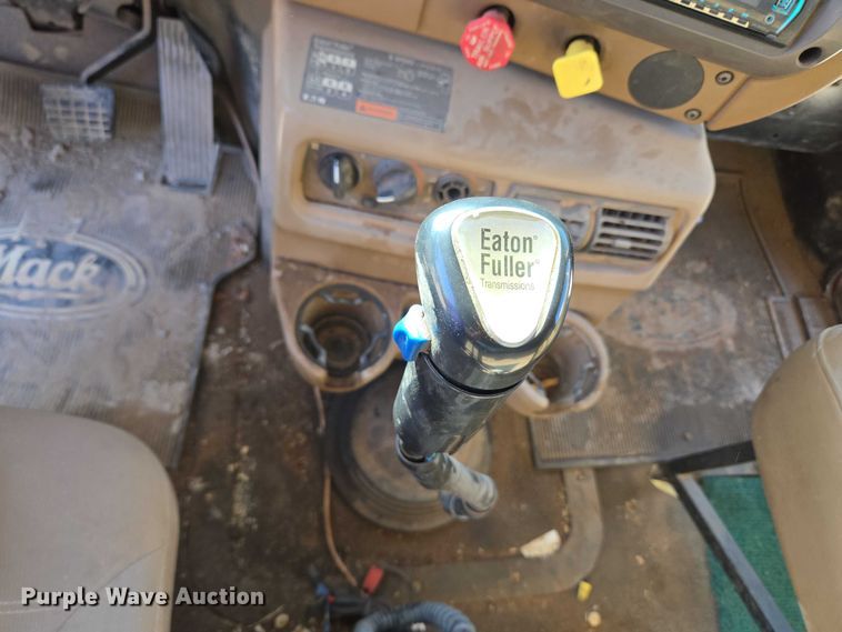 image for item EU3787 2007 Mack CV713 dump truck