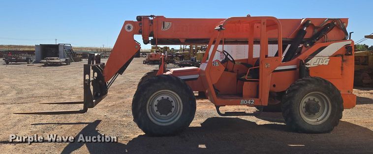 image for item EU3876 2009 Sky Trak 8042 telehandler