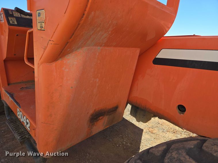 image for item EU3876 2009 Sky Trak 8042 telehandler