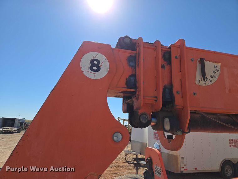 image for item EU3876 2009 Sky Trak 8042 telehandler