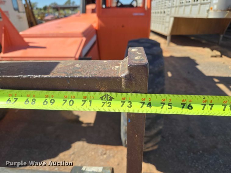 image for item EU3876 2009 Sky Trak 8042 telehandler