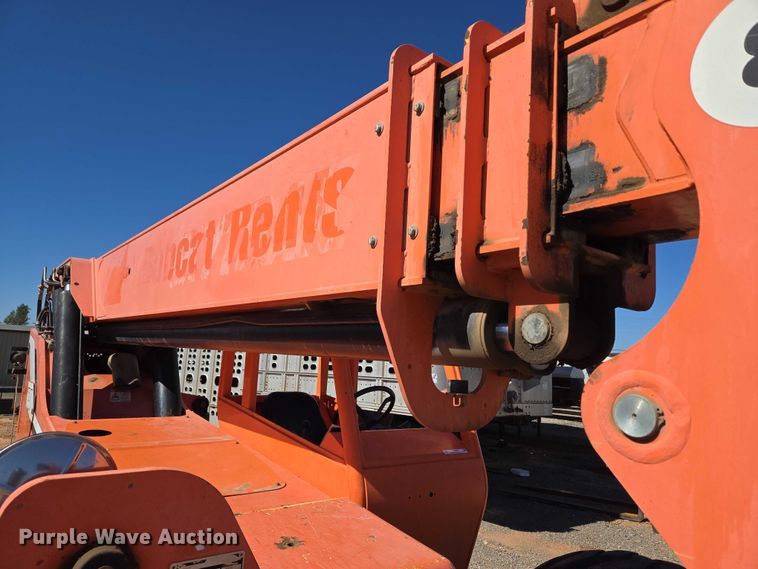 image for item EU3876 2009 Sky Trak 8042 telehandler