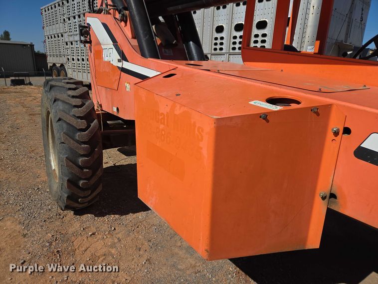 image for item EU3876 2009 Sky Trak 8042 telehandler