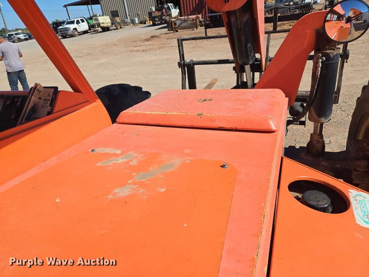 image for item EU3876 2009 Sky Trak 8042 telehandler