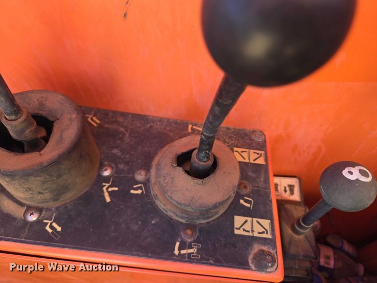 image for item EU3876 2009 Sky Trak 8042 telehandler