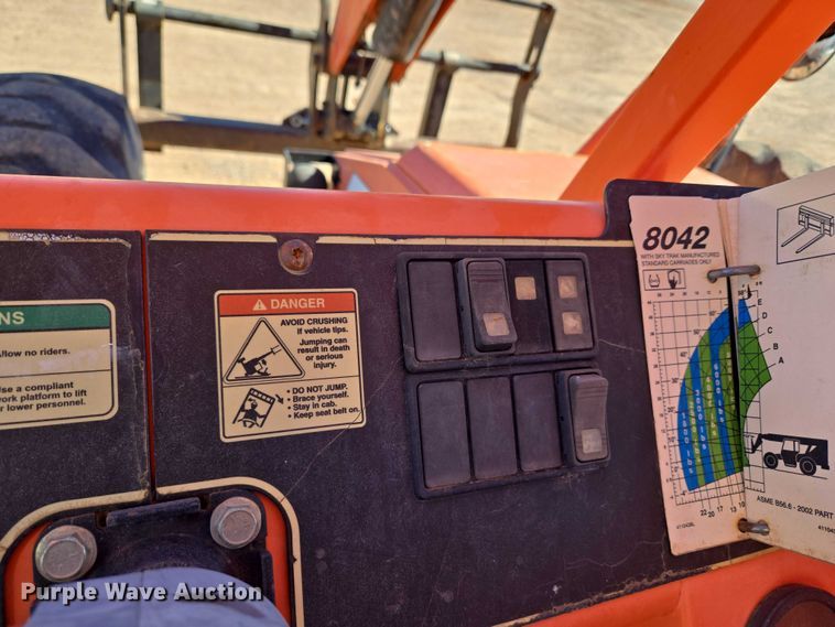 image for item EU3876 2009 Sky Trak 8042 telehandler