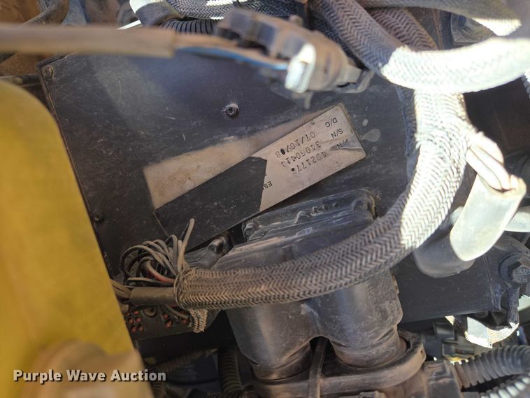 image for item EU3876 2009 Sky Trak 8042 telehandler