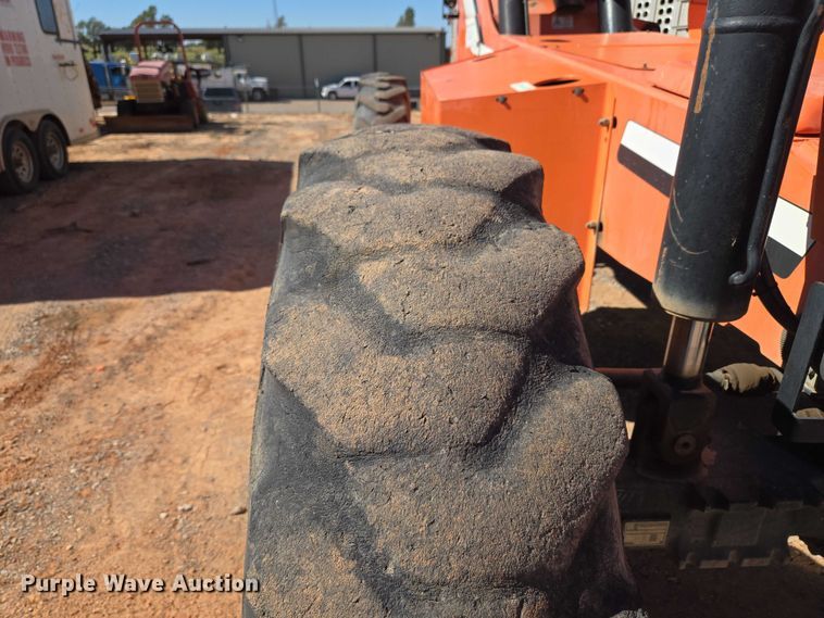 image for item EU3876 2009 Sky Trak 8042 telehandler