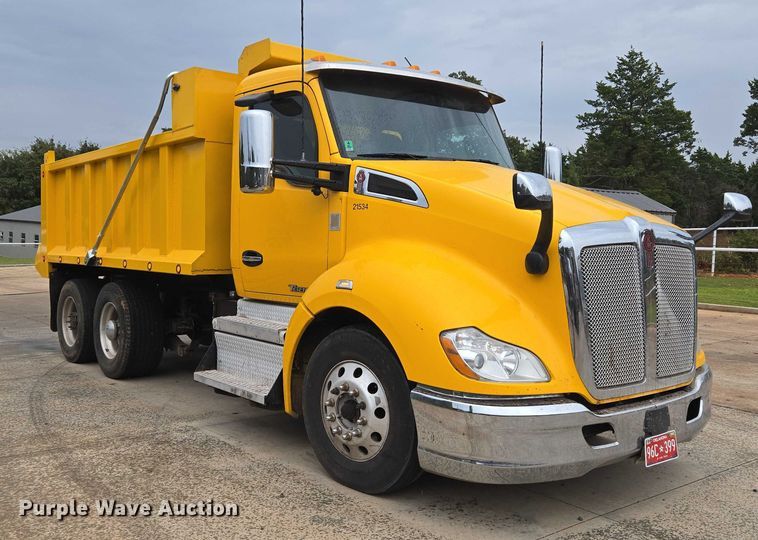 image for item EU3898 2021 Kenworth T680 dump truck